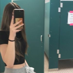 Meet your Posher, Ava